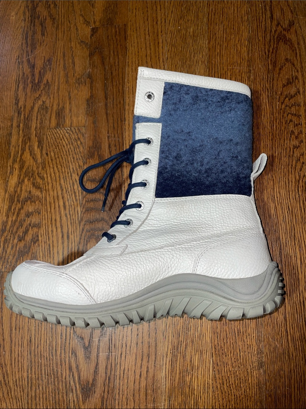 UGG Adirondack II boots - Picture 3 of 16